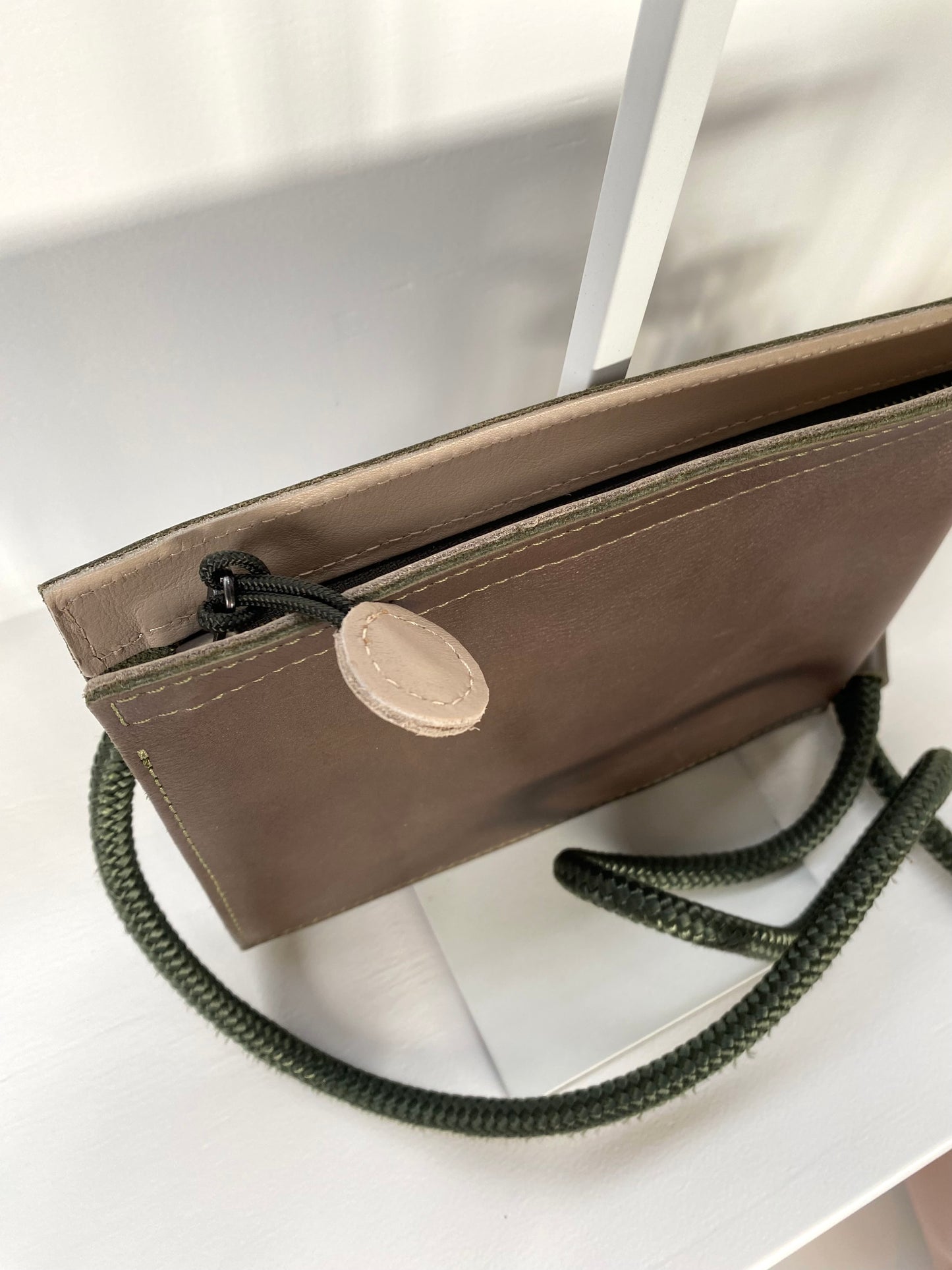 Yui Bag Large - Olive (Sample Sale)