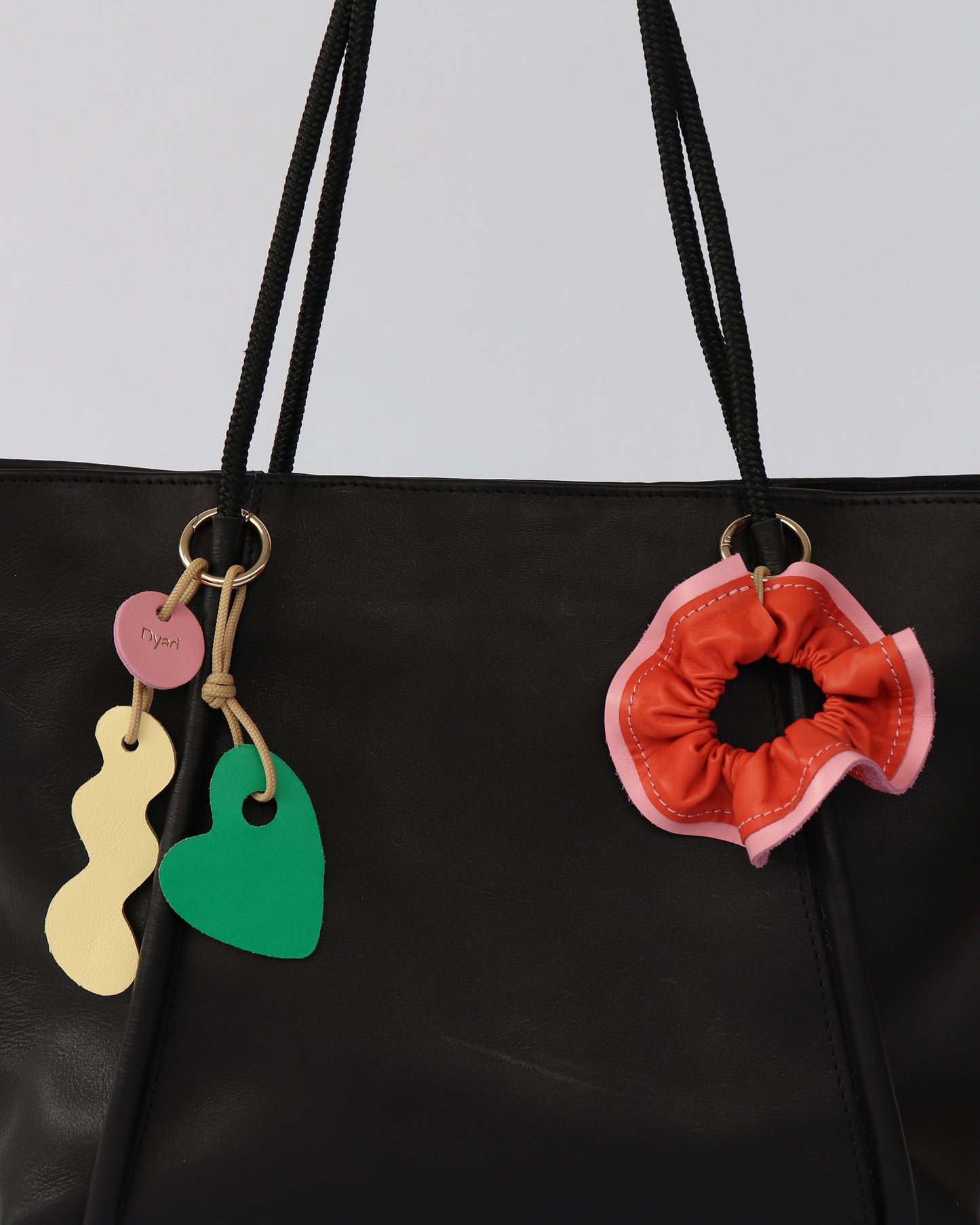 Amore Charm - Lobster Red / Butter