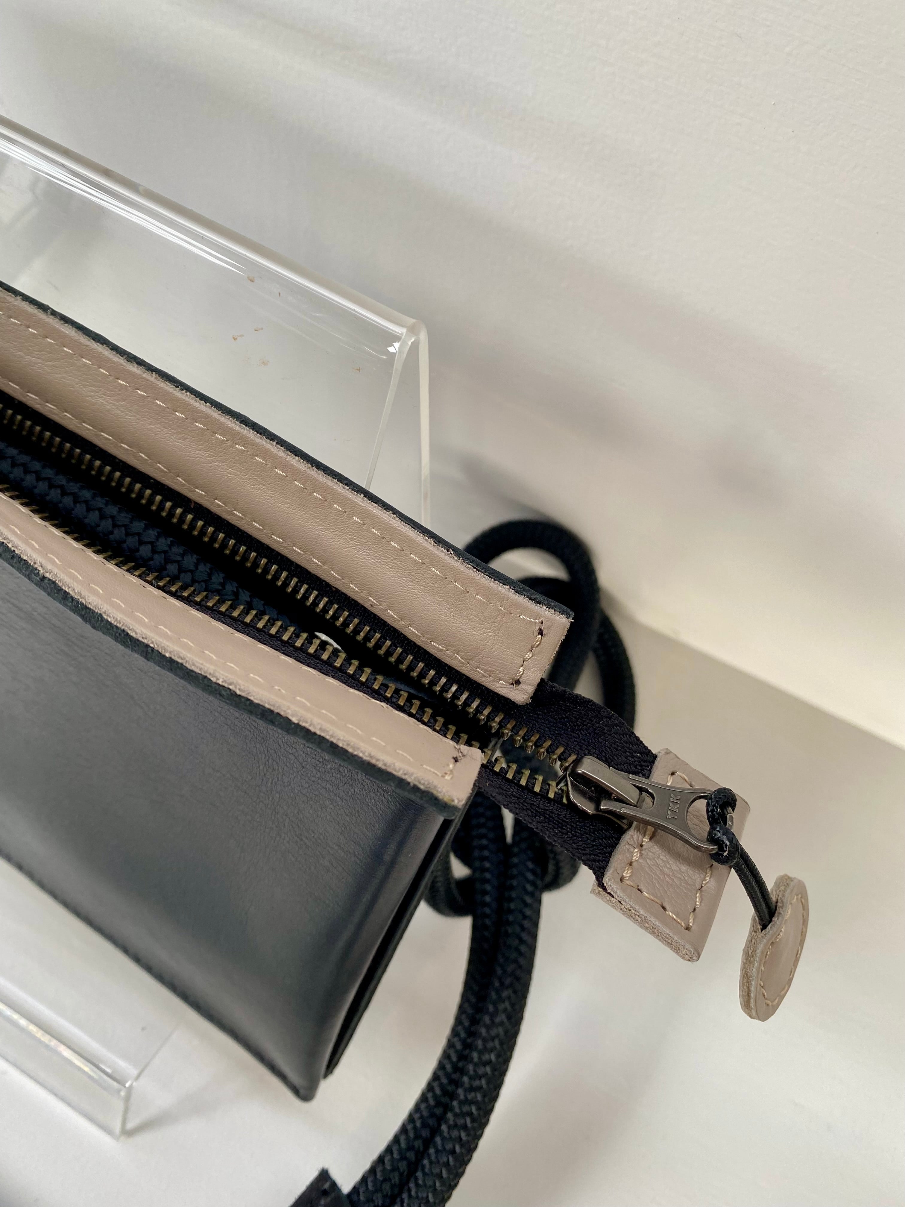Yui bag - Black leather rectangular zip bag - Project Dyad