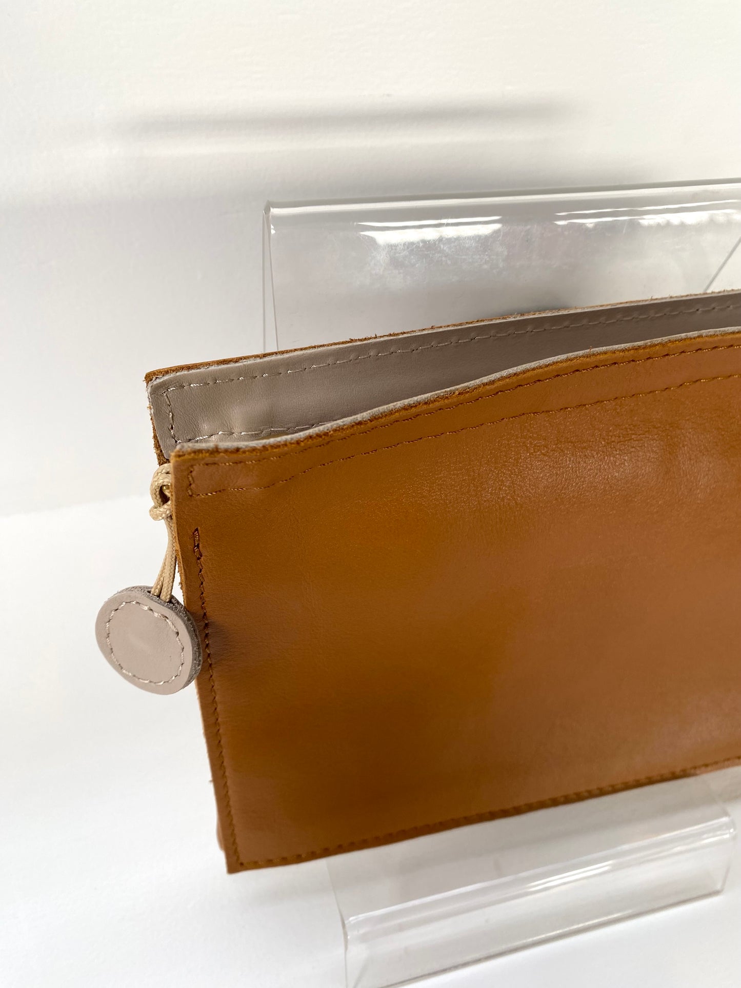 Yui Bag Large - Tan (Sample Sale)