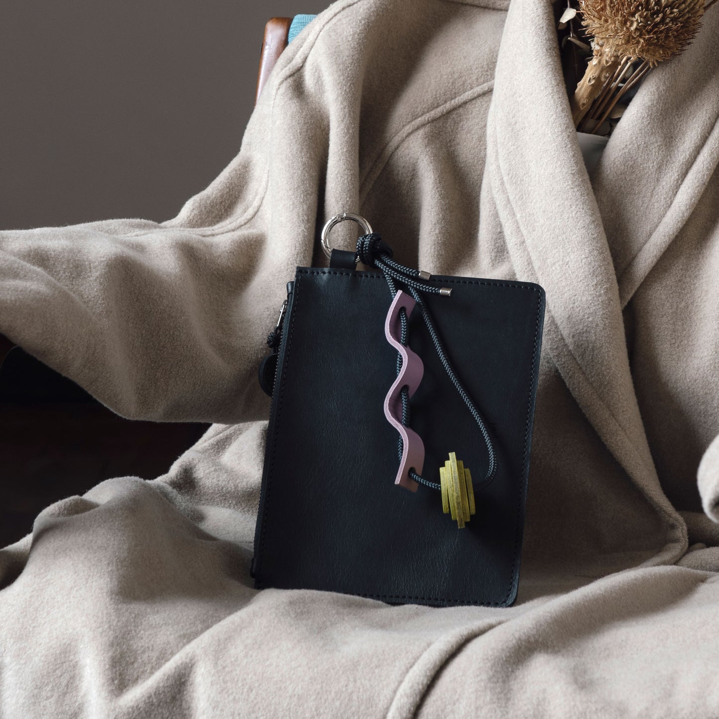 Jazzy Adornment - Swing - Stone / Lawn Green